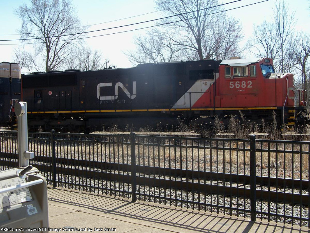 CN 5682
